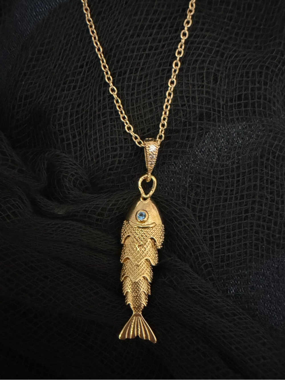 Gold Fish Pendant Necklace - Elegant Women's Jewelry
